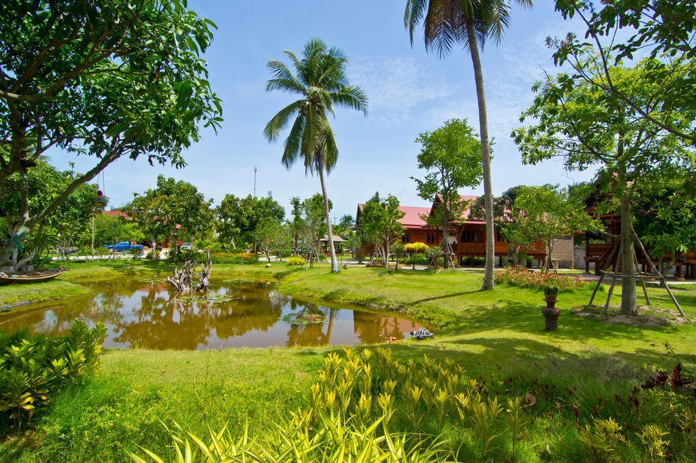 Bueng Bua Thong Resort Ban Huai Yai Exterior foto